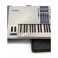 Used Yamaha Motif ES8 88 Key Keyboard Workstation
