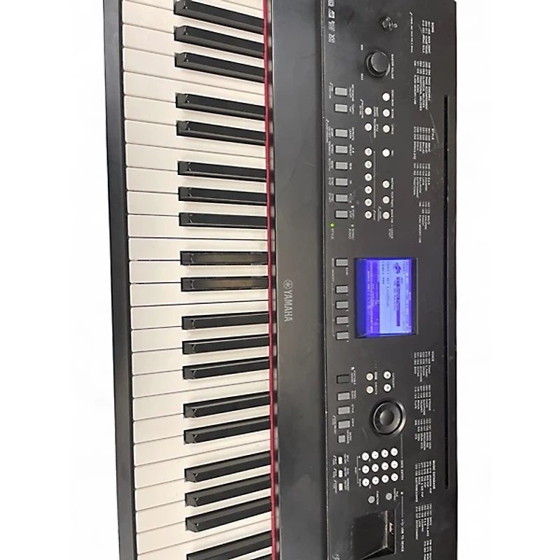 Used Yamaha DGX650 88 Key Portable Keyboard