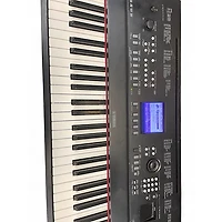 Used Yamaha DGX650 88 Key Portable Keyboard