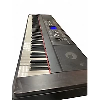 Used Yamaha DGX650 88 Key Portable Keyboard
