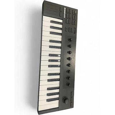 Used Native Instruments M32 MIDI Controller