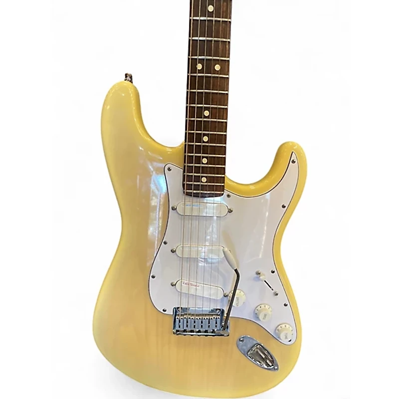 Used Fender 1996 DELUXE STRATOCASTER Trans Blonde Solid Body Electric Guitar