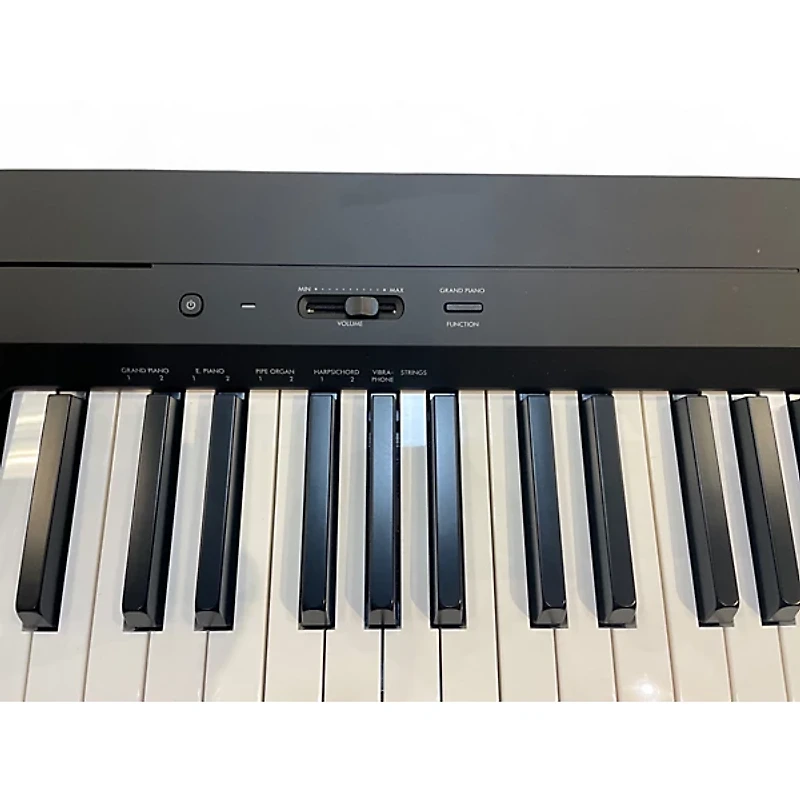 Used Yamaha P143B Digital Piano