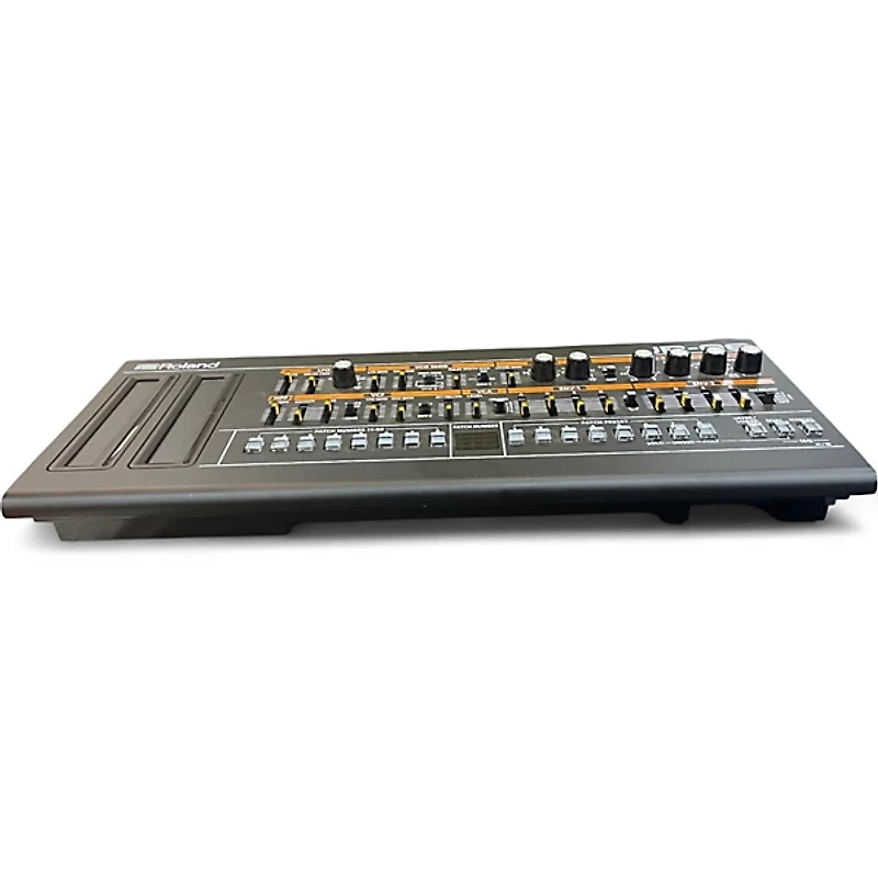 Used Roland JP-08 Synthesizer