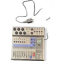 Used Zoom LIVETRAK  L8 Digital Mixer