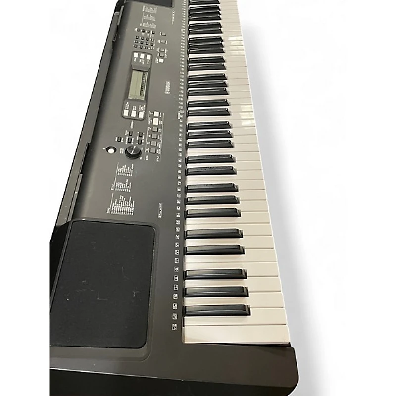 Used Yamaha PSREW300 76 Key Portable Keyboard