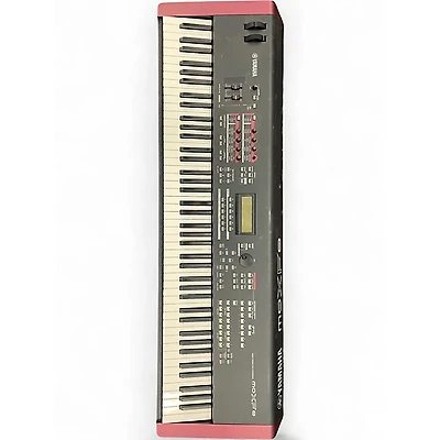 Used Yamaha MOXF8 88 Key Keyboard Workstation
