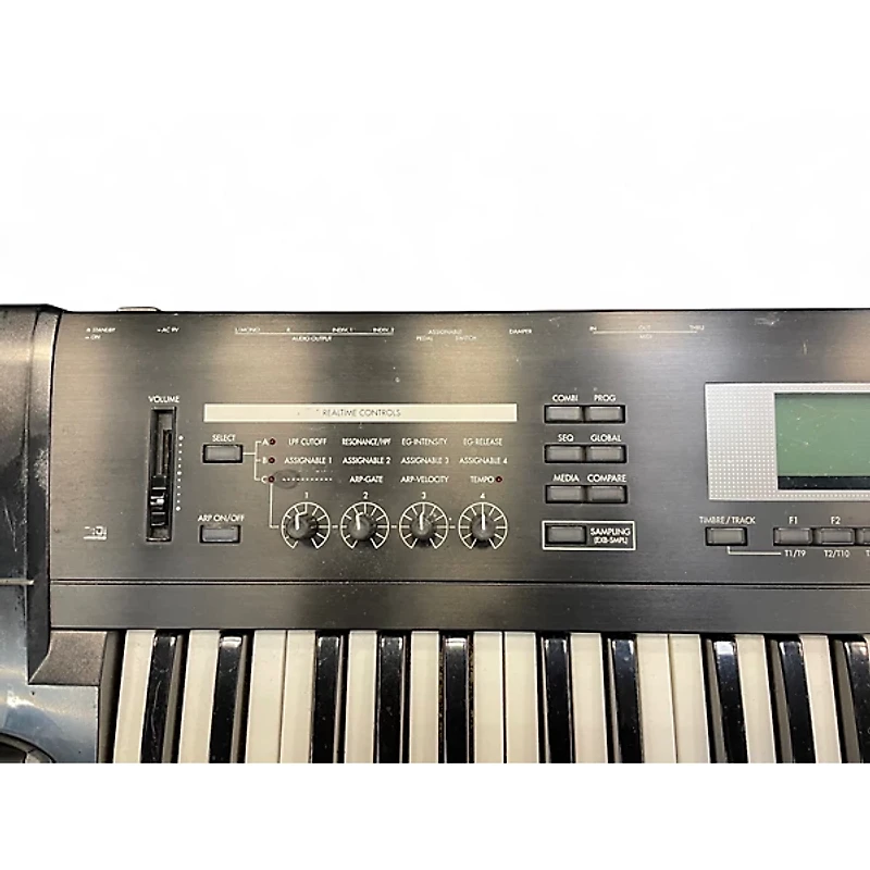 Used KORG TR61 Keyboard Workstation