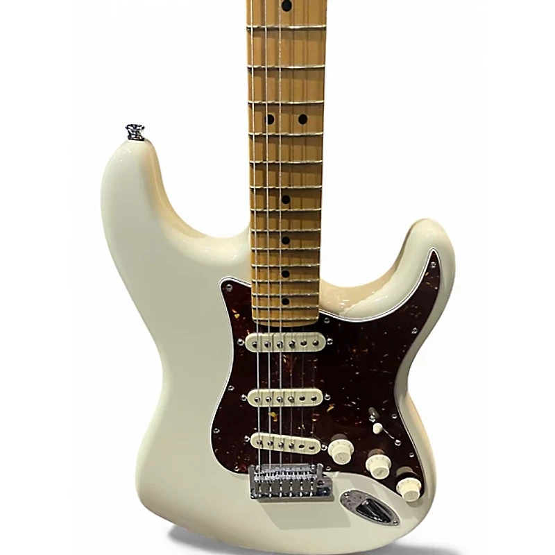Used Fender American Professional II Stratocaster Pearl White Solid Body Electric Guitar