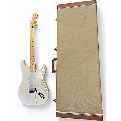 Used Fender Standard Stratocaster ARTIC WHITE Solid Body Electric Guitar