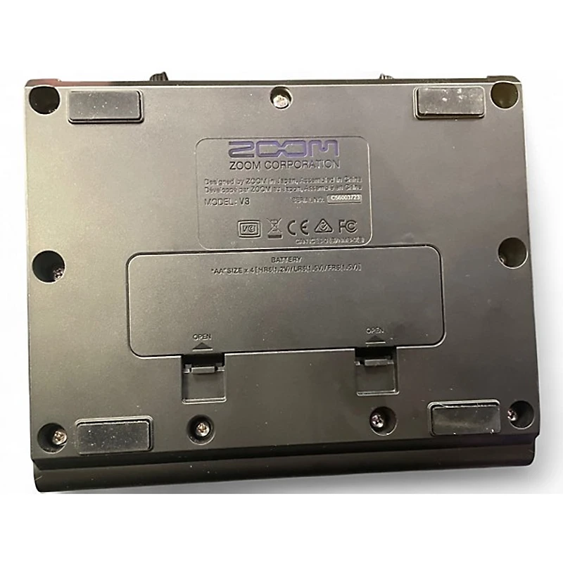 Used Zoom V3 Effect Processor