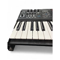 Used Roland JUNO DS61 Synthesizer