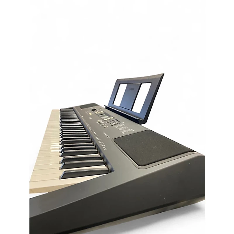 Used Yamaha PSREW300 76 Key Portable Keyboard