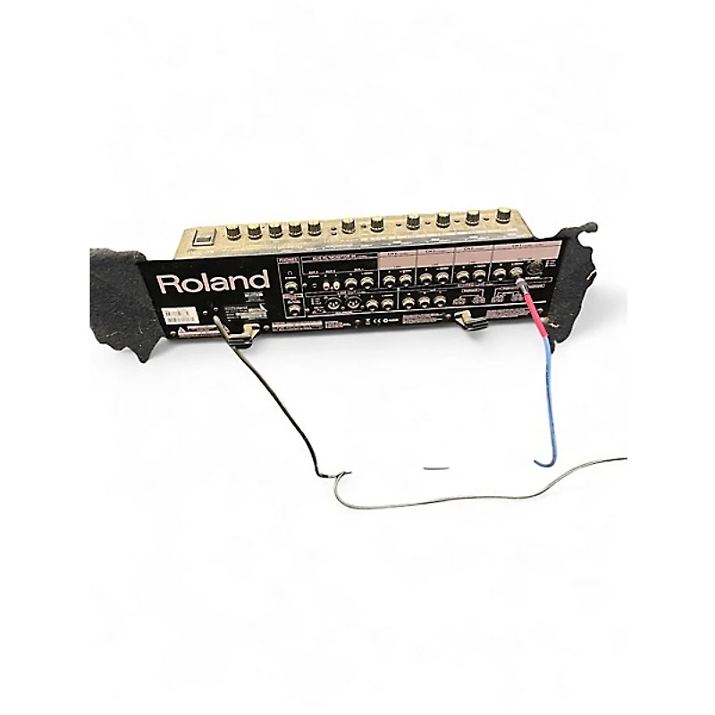 Used Roland KC-880 Keyboard Amp