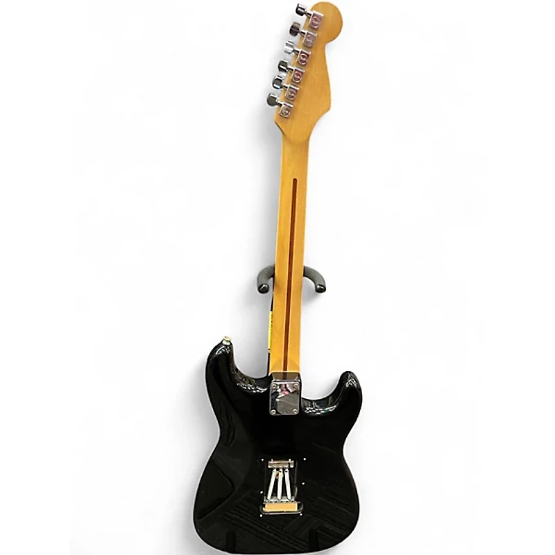 Used 1998 Fender Stratocaster Black Electric Guitar