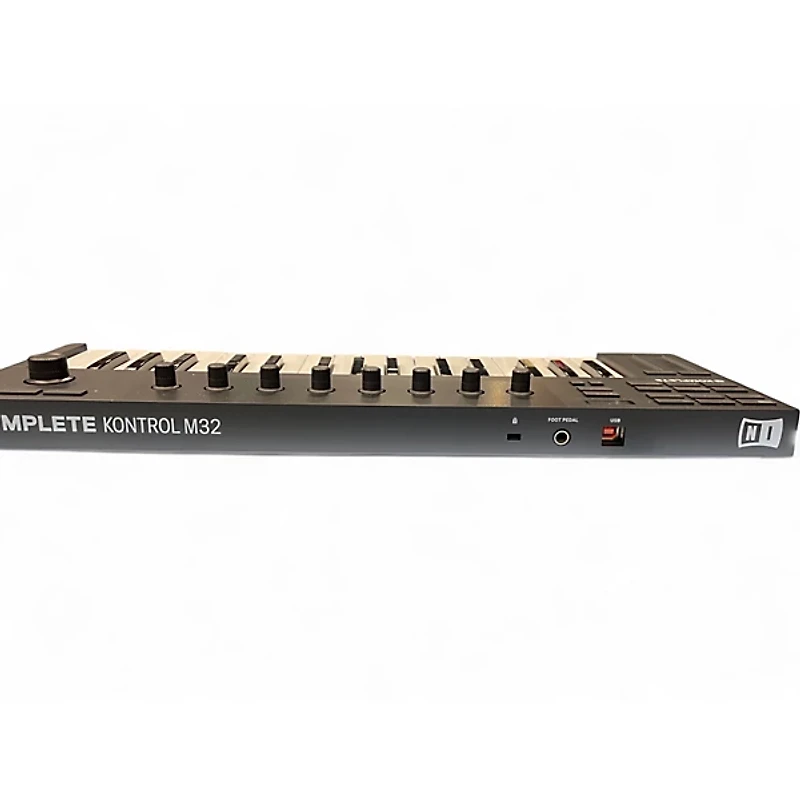 Used Native Instruments KOMPLETE KONTROL M32