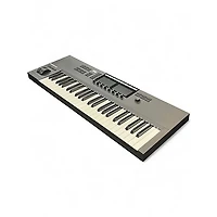 Used Native Instruments Komplete Kontrol S49 MIDI Controller