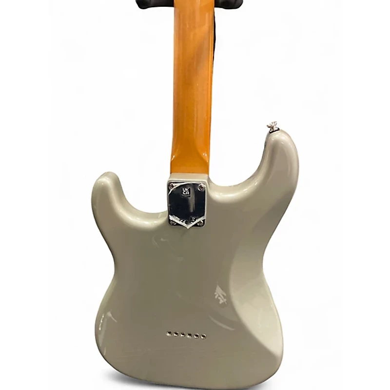 Used Fender Artist Series Robert Cray Stratocaster Inca Silver Solid Body Electric Guitar