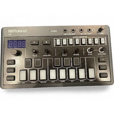 Used Roland AIRA J-6 Chord Synthesizer Synthesizer