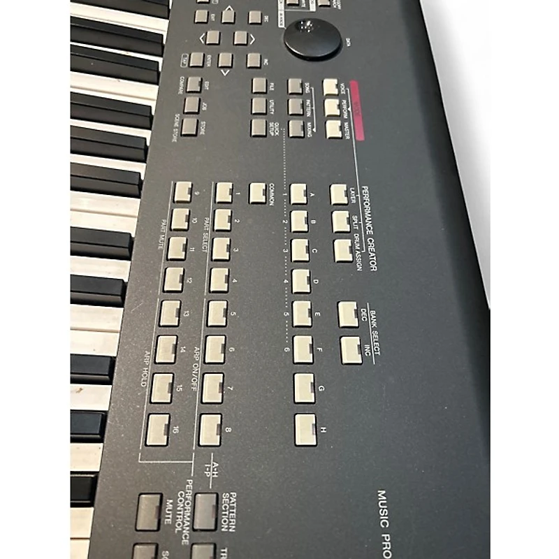 Used Yamaha MOFX8 88 Key Keyboard Workstation