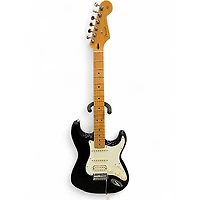 Used Fender PLAYER II STRATOCASTER HSS Black Solid Body Electric Guitar