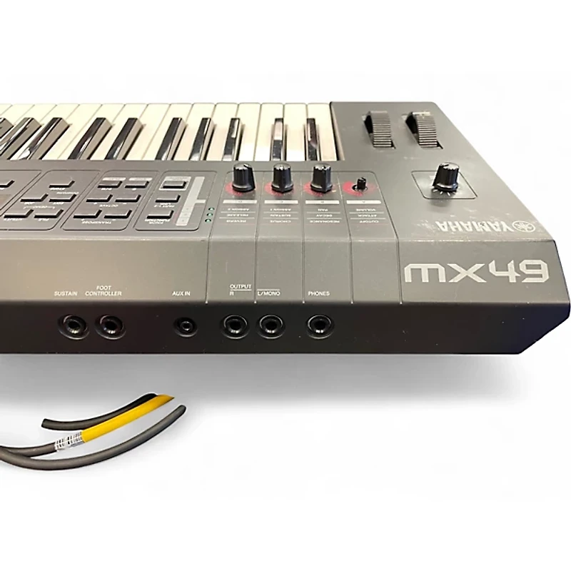 Used Yamaha MX49 49 Key Keyboard Workstation