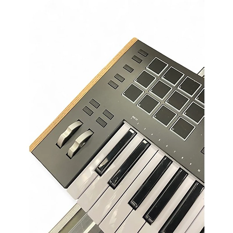 Used Arturia KEYLAB 49 MK3 MIDI Controller