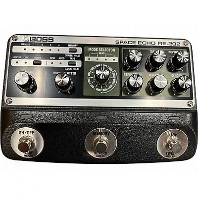 Used BOSS RE 202 Effect Pedal