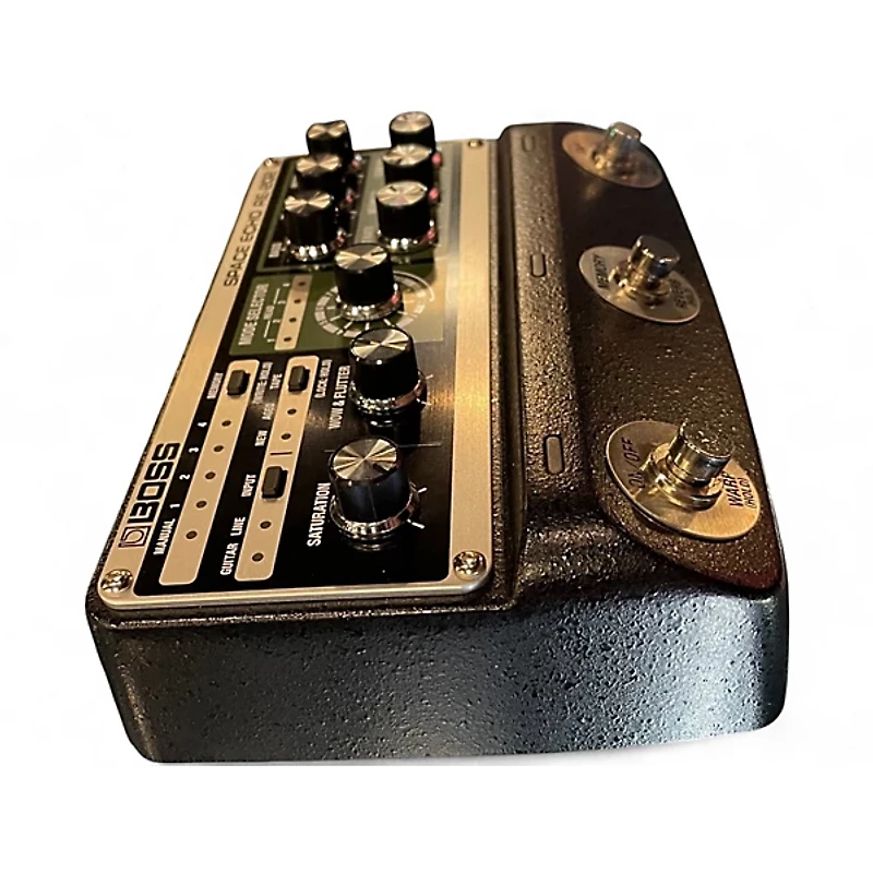 Used BOSS RE-202 Space Echo Effect Pedal