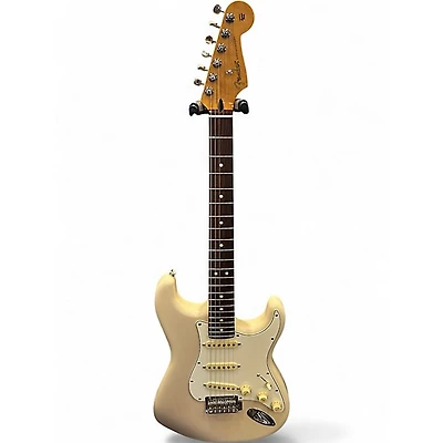 Used Fender PLAYER II STRATOCASTER White Blonde Solid Body Electric Guitar