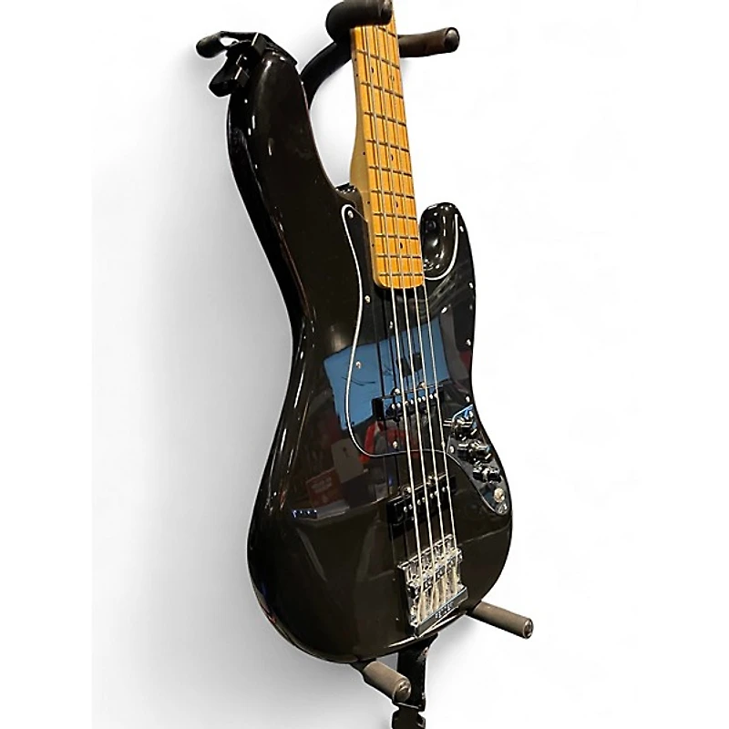 Used 2023 Fender Player Jazz Bass Black Electric Bass Guitar