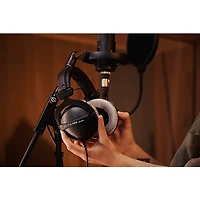 beyerdynamic DT 770 PRO Studio Closed-Back Headphones - 250 ohms