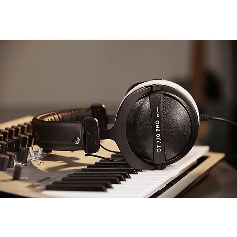 beyerdynamic DT 770 PRO Studio Closed-Back Headphones - 80 Ohm