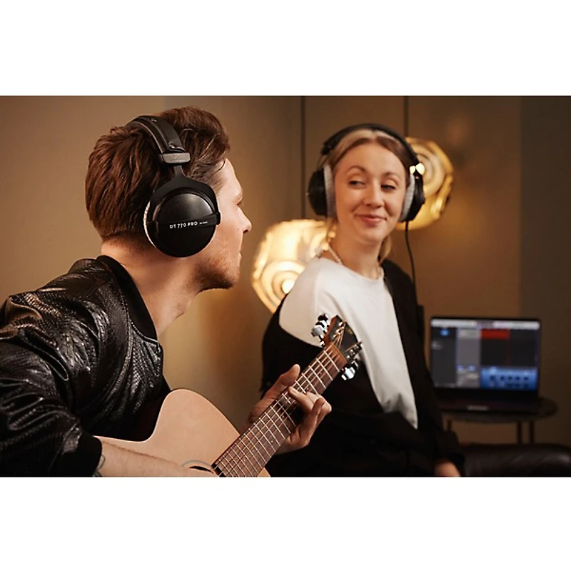 beyerdynamic DT 770 PRO Studio Closed-Back Headphones - 80 Ohm