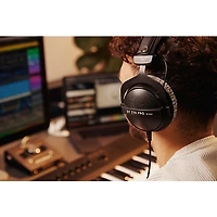 beyerdynamic DT 770 PRO Studio Closed-Back Headphones - 80 Ohm