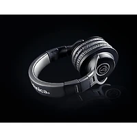 Audio-Technica ATH-M40x Closed-Back Professional Studio Monitor Headphones - Black