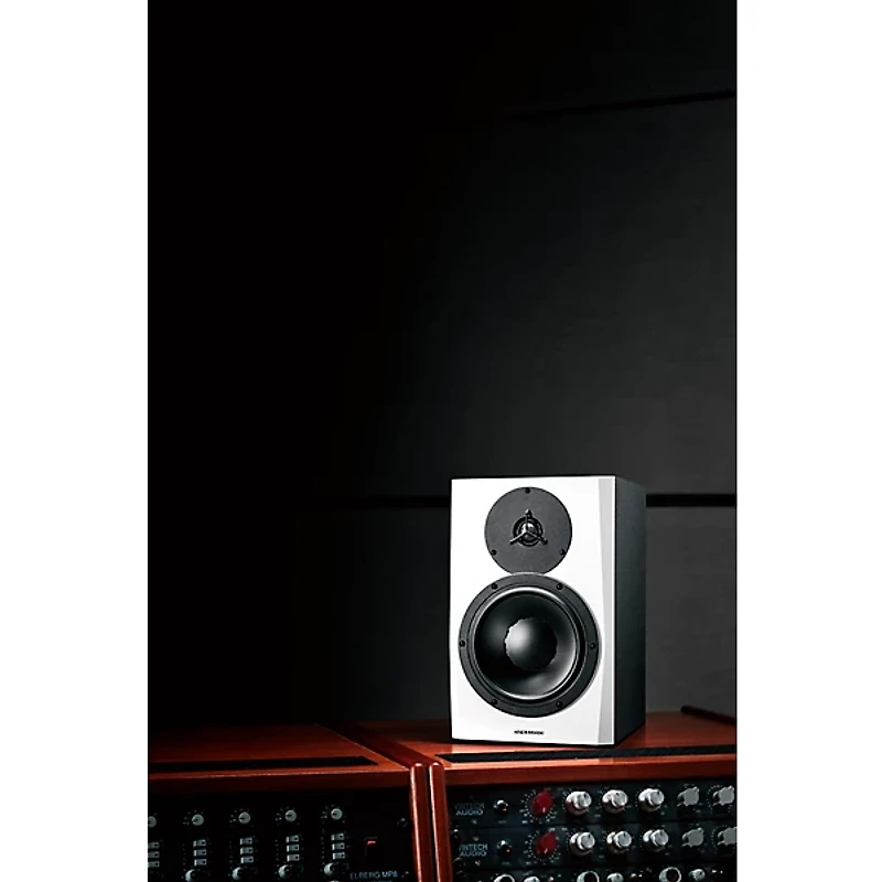 Dynaudio Acoustics LYD 8 8" Powered Studio Monitor (Each), White