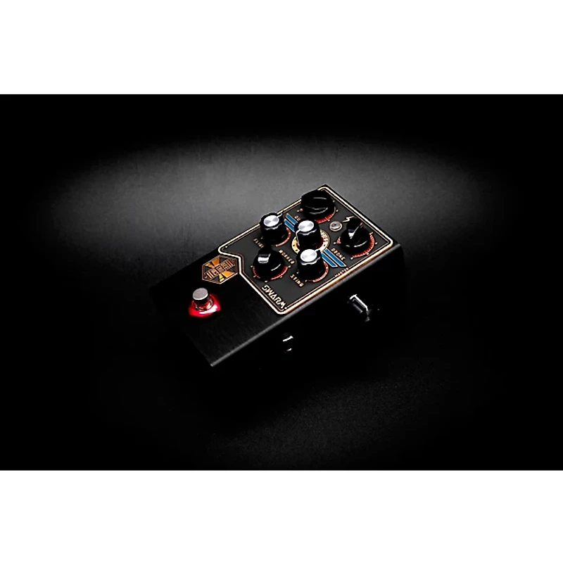 Beetronics FX Swarm Royal Series Fuzz Effects Pedal