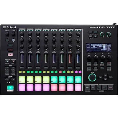 Roland MC-707 GROOVEBOX