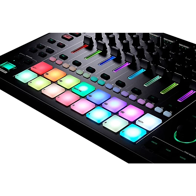 Roland MC-707 GROOVEBOX