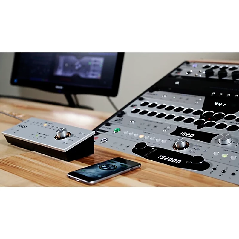 Antelope Audio Satori With R4S High-End Monitoring Controller