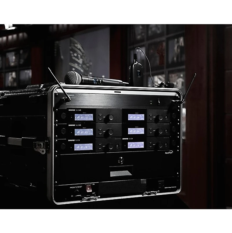 Shure SLXD24D/SM58 Dual-Channel Wireless Vocal Microphone System With SM58 Band H55