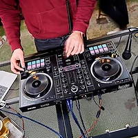 Hercules DJ DJControl Inpulse 500 2-Channel DJ Controller - Black
