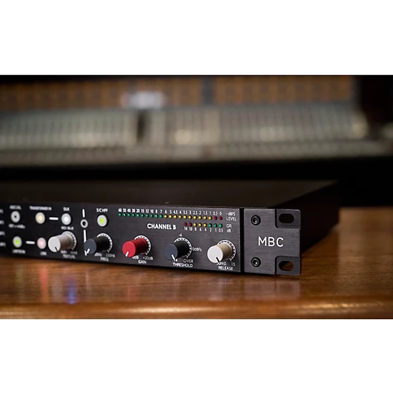 Rupert Neve Designs Master Buss Converter