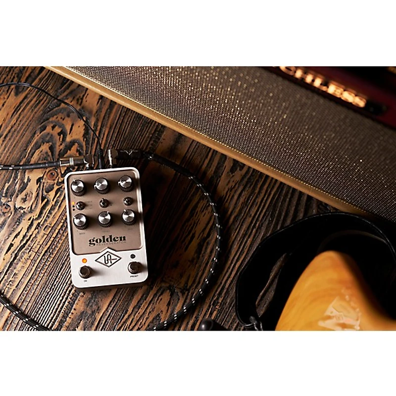 Universal Audio UAFX Golden Reverberator Guitar Effects Pedal - Gold
