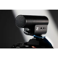 Sennheiser MKE 400 Mobile Kit - Includes MKE 400 Shotgun Microphone, Manfrotto PIXI Mini Tripod and Sennheiser Smartphone Clamp
