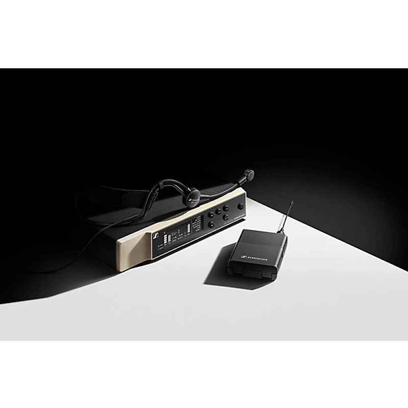 Sennheiser EW-D Evolution Wireless Digital System With ME 3 Cardioid Headset Microphone