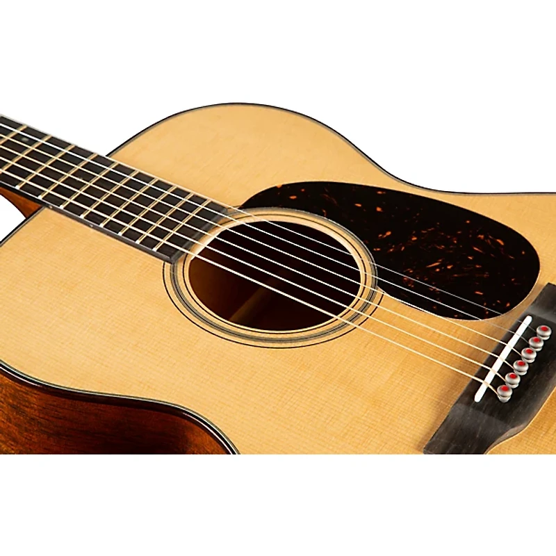 Martin 000-18 Modern Deluxe Acoustic Guitar Natural