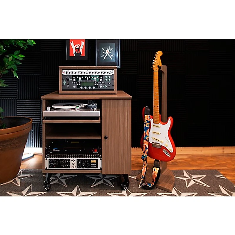 Gator Elite Series Furniture Desktop 8U Studio Rack
