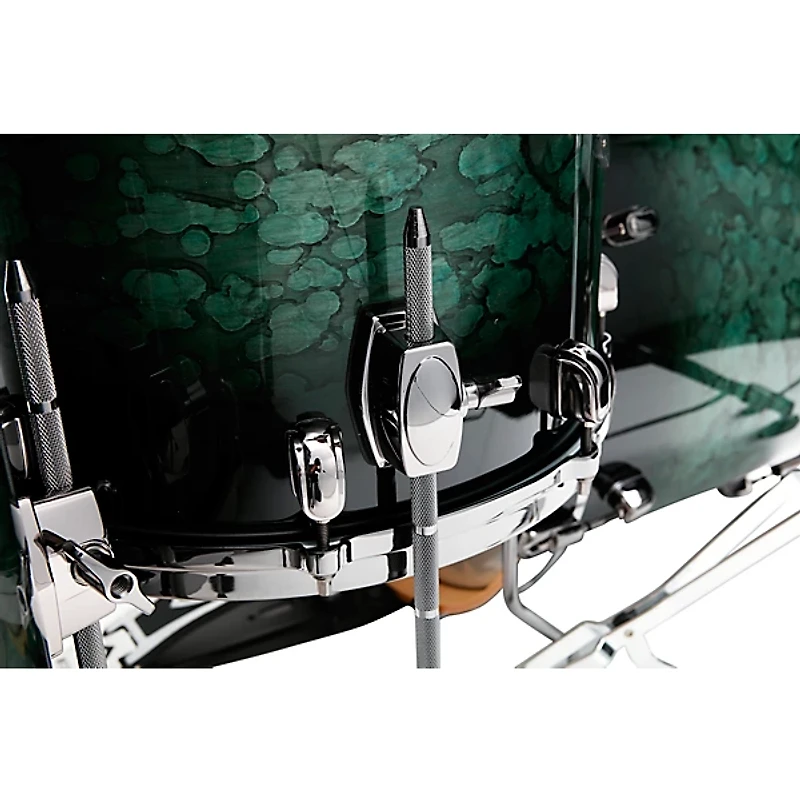 TAMA Starclassic Performer 5-Piece Shell Pack With 22" Bass Drum and Black Nickel Hardware Molten Steel Blue Burst